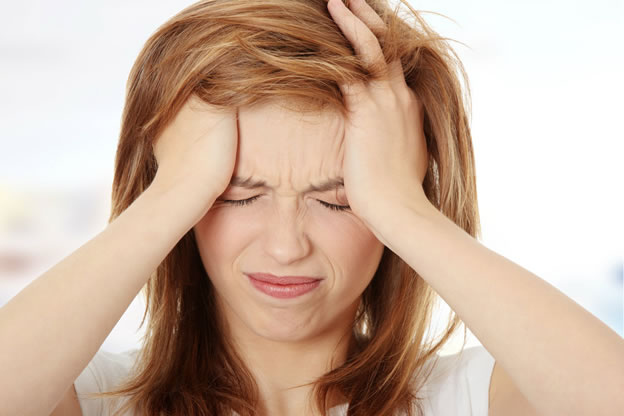 4 dicas simples que fazem toda diferença para aliviar enxaqueca