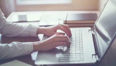 4 vantagens de comprar remédios em uma farmácia online