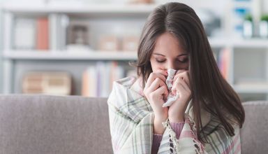 Tratamento da pneumonia: como é feito em casa e no hospital?